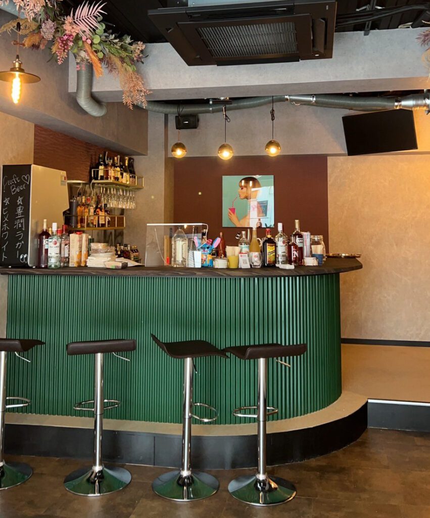 SAKI'S BAR | NAKAMEGURO - ACCESS , Bar inside